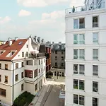 Elegancki Apartament Z Parkingiem Blisko Starego Miasta By Noclegi Renters